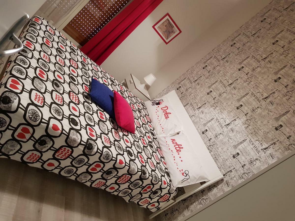 Bed and Breakfast A Due Passi Da.... Salerno Exterior foto